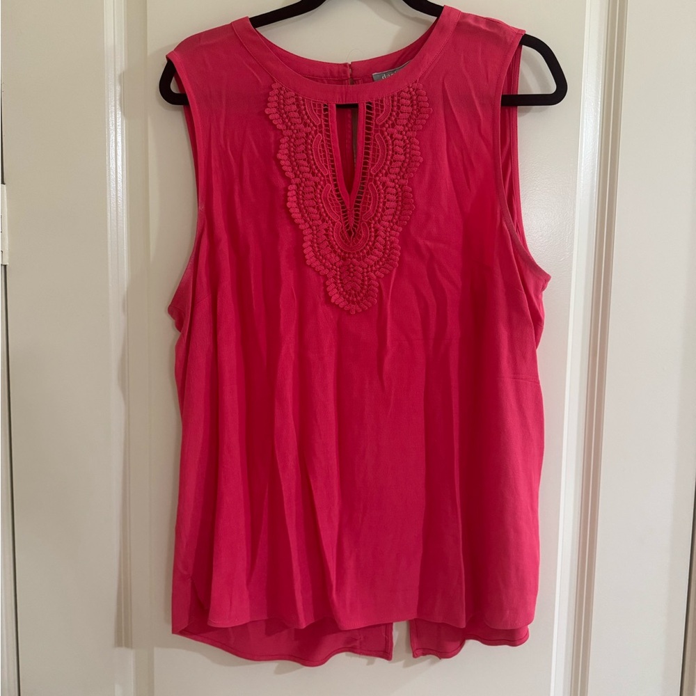 Daniel Rainn Coral Sleeveless Blouse with Lace Accent